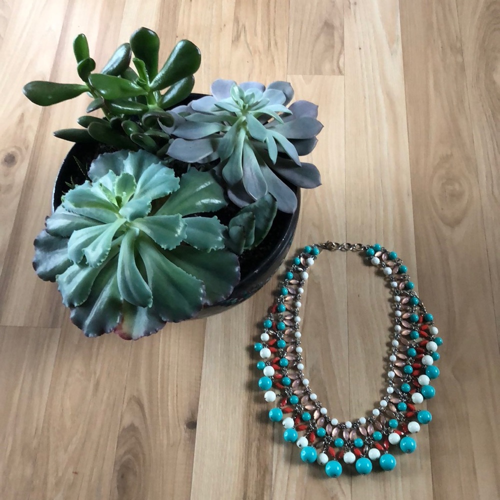 Banana Republic statement necklace